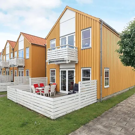 4 Person In * Rudkøbing