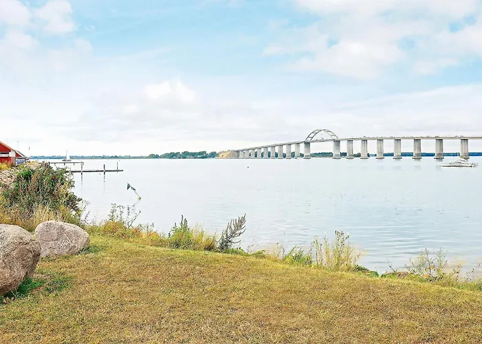 Harbor Retreat In - By Traum *