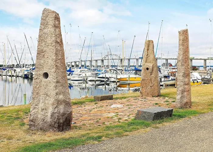 Harbor Retreat In - By Traum